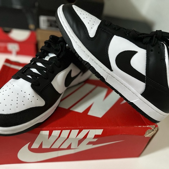Nike Dunk Low Retro White and Black Panda - Picture 8 of 10